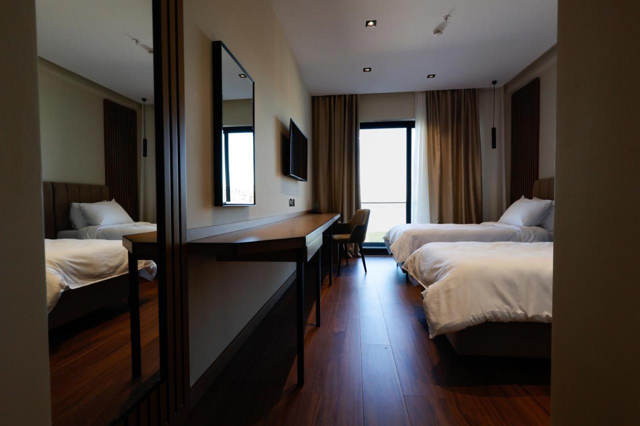 Valza Boutique Hotel Vlore Ngoại thất bức ảnh