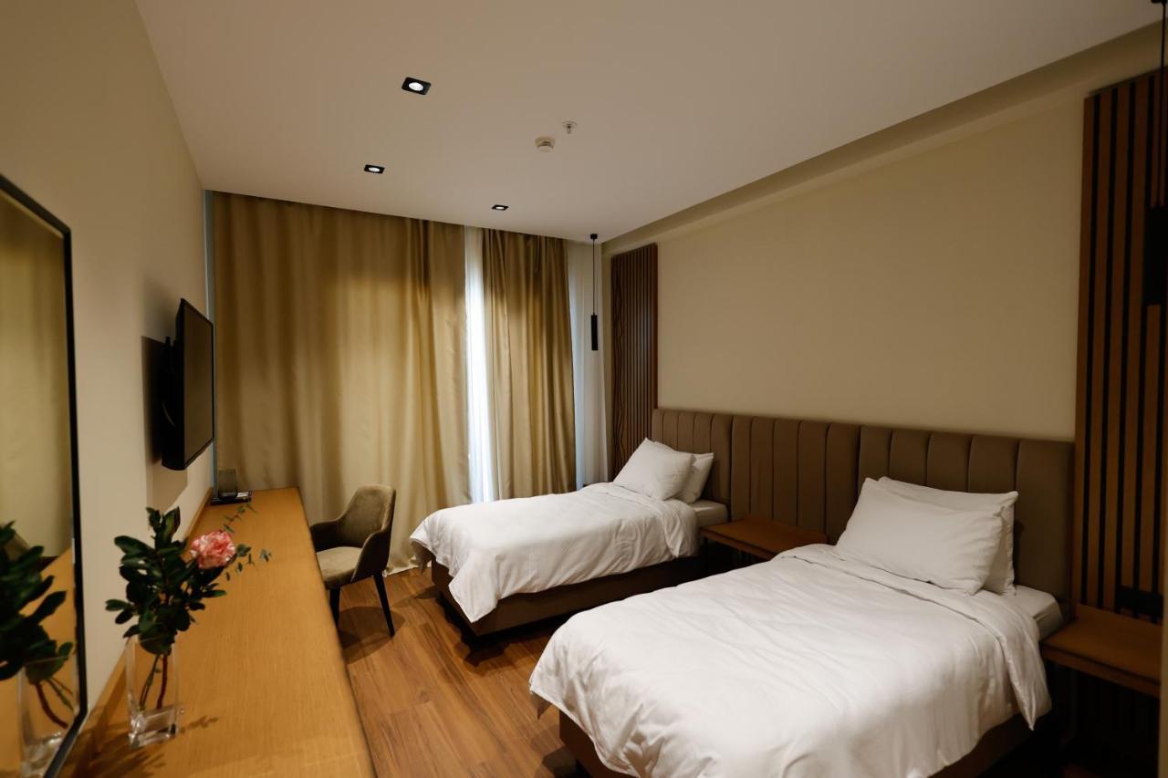 Valza Boutique Hotel Vlore Ngoại thất bức ảnh