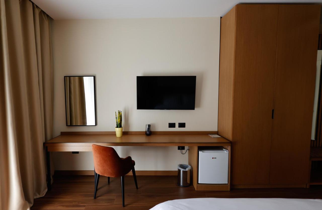 Valza Boutique Hotel Vlore Ngoại thất bức ảnh
