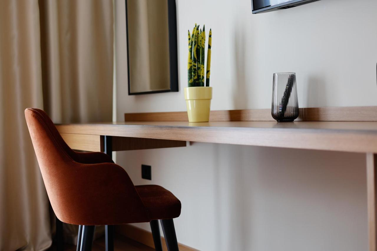 Valza Boutique Hotel Vlore Ngoại thất bức ảnh