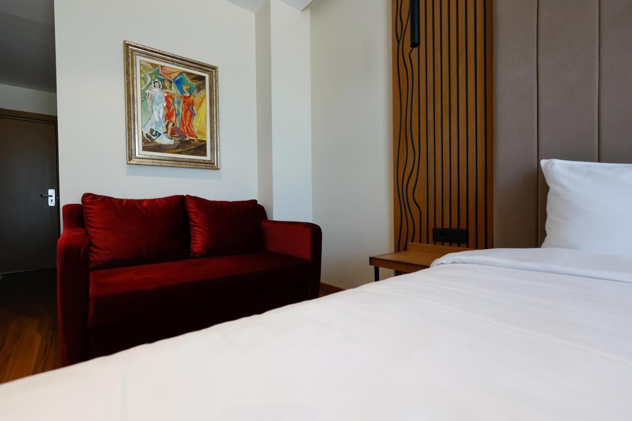 Valza Boutique Hotel Vlore Ngoại thất bức ảnh