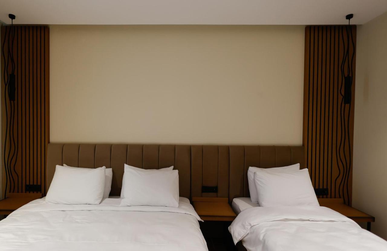 Valza Boutique Hotel Vlore Ngoại thất bức ảnh