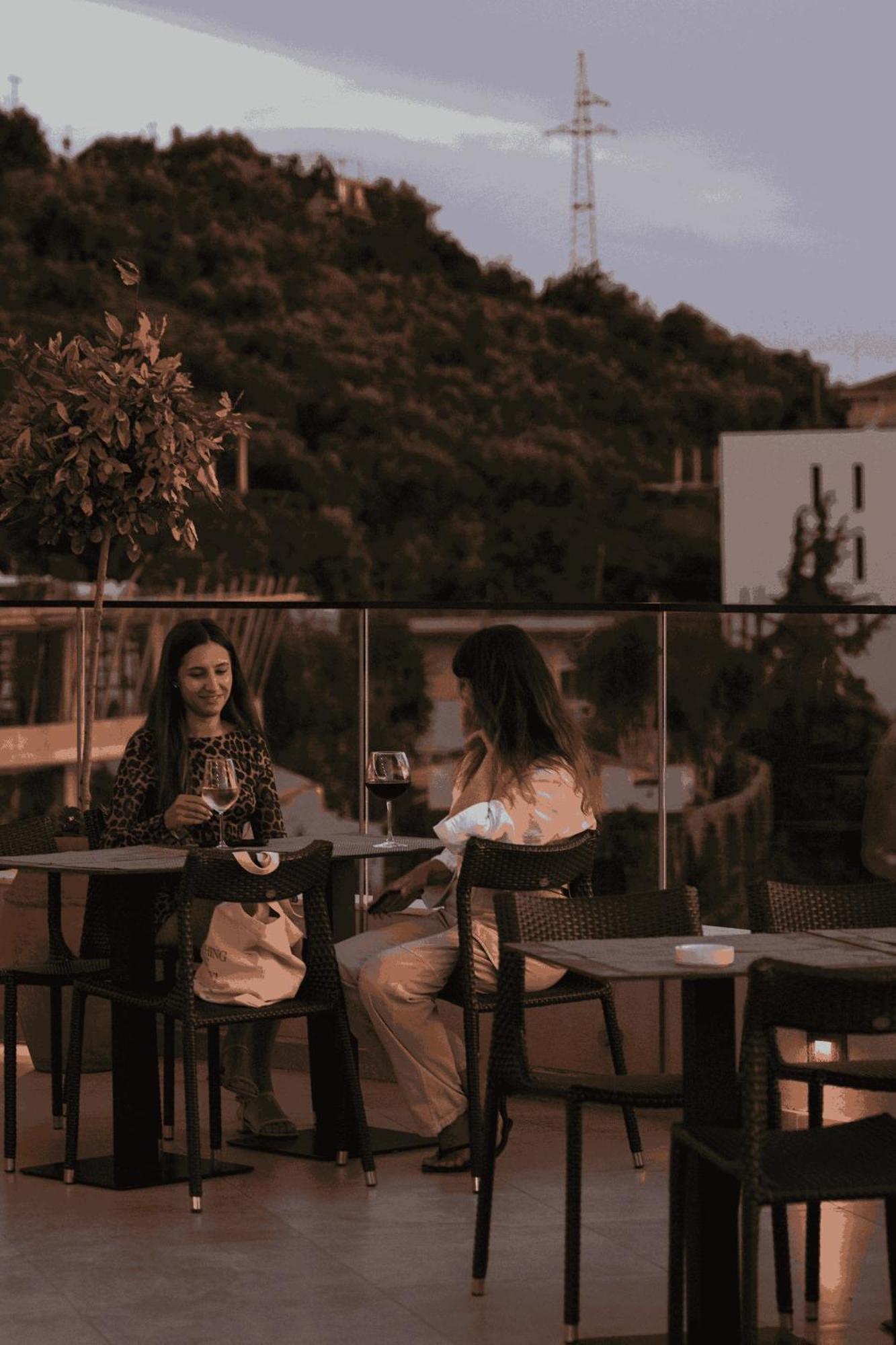 Valza Boutique Hotel Vlore Ngoại thất bức ảnh